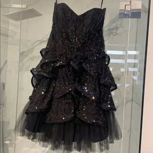 Betray Johnson Dress